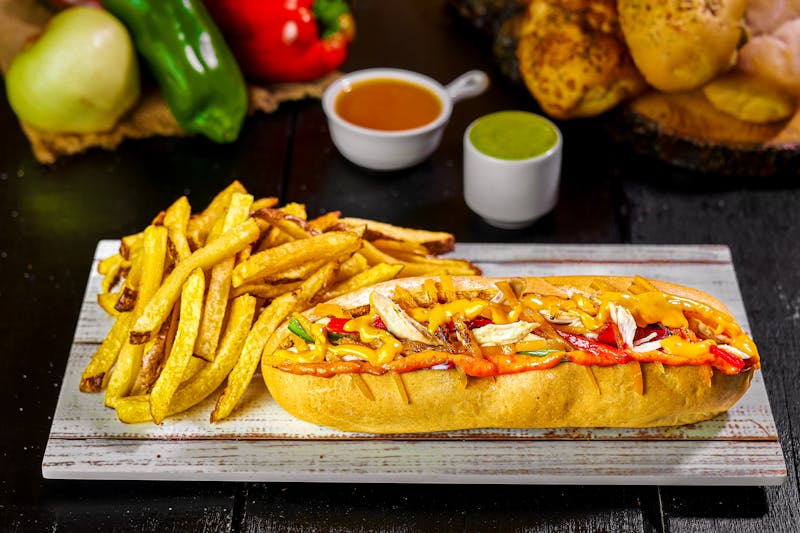 Grilled chicken sandwich with green chile